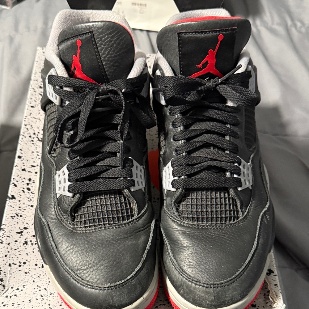 Jordan Men's Black and Red Athletic Sneakers